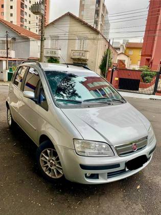 FIAT IDEA 1.4 MPI FIRE ELX 8V FLEX 4P MANUAL FIAT IDEA 1.4 MPI FIRE ELX 8V FLEX 4P MANUAL